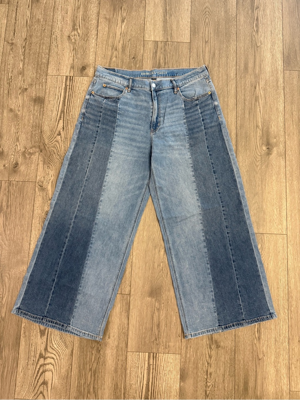 American Eagle Low Rise Ultra Wide Leg Women’s 12 Two Tone Denim Pant Jeans